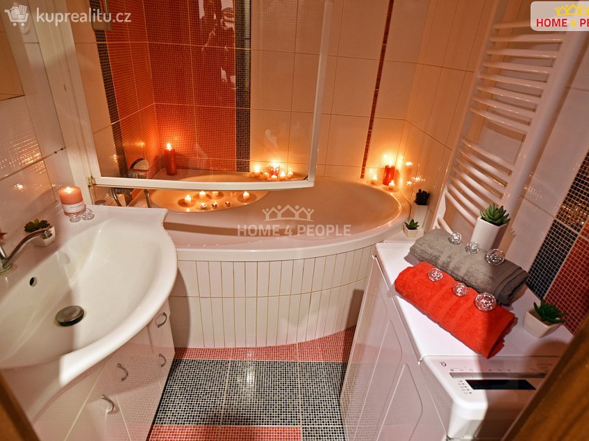 Prodej bytu 2+1 63 m^2 Bezručova, Kolín 