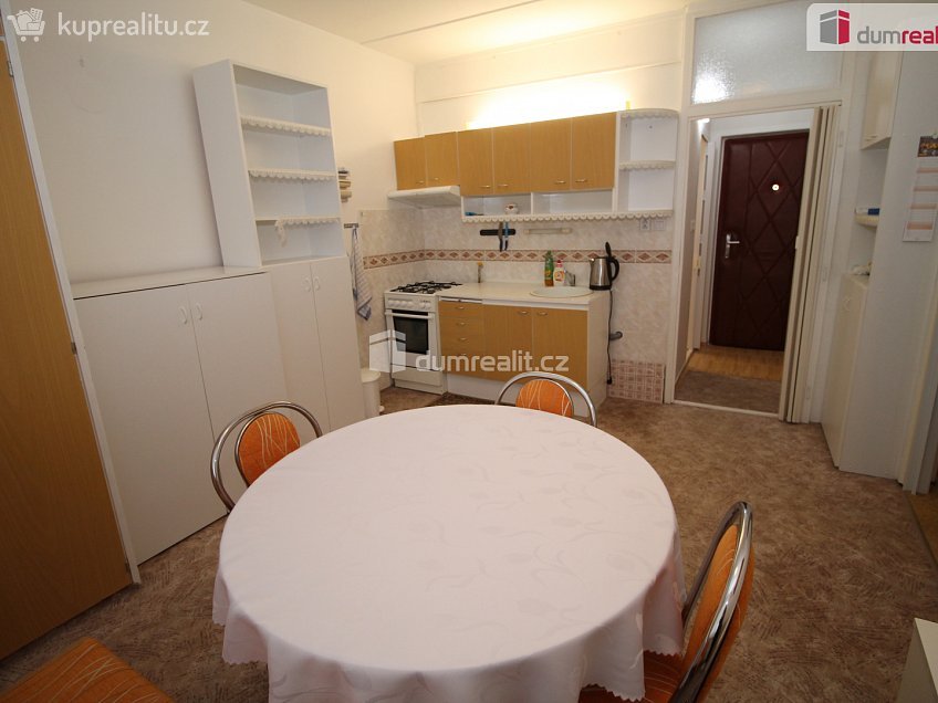 Pronájem bytu 2+kk 37 m^2 Zahradní, Horní Slavkov 