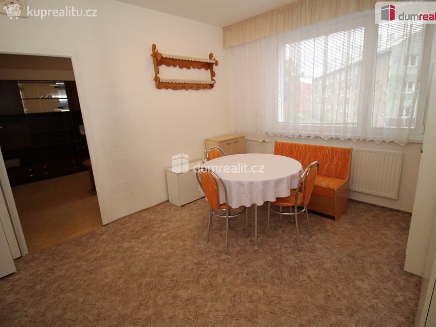 Pronájem bytu 2+kk 37 m^2 Zahradní, Horní Slavkov 