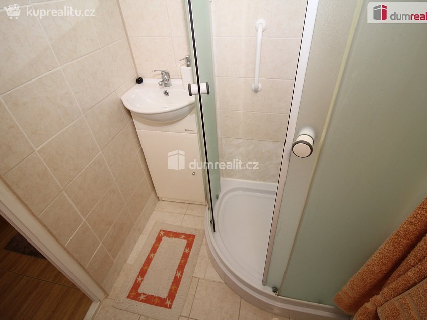 Pronájem bytu 2+kk 37 m^2 Zahradní, Horní Slavkov 