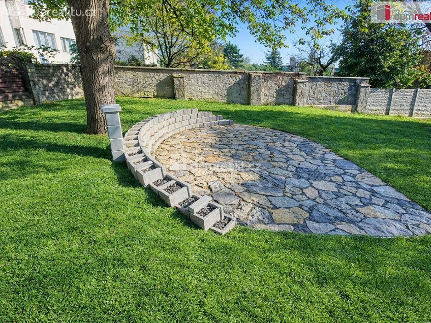 Pronájem bytu 2+kk 68 m^2 Nad pískovnou, Praha 4 