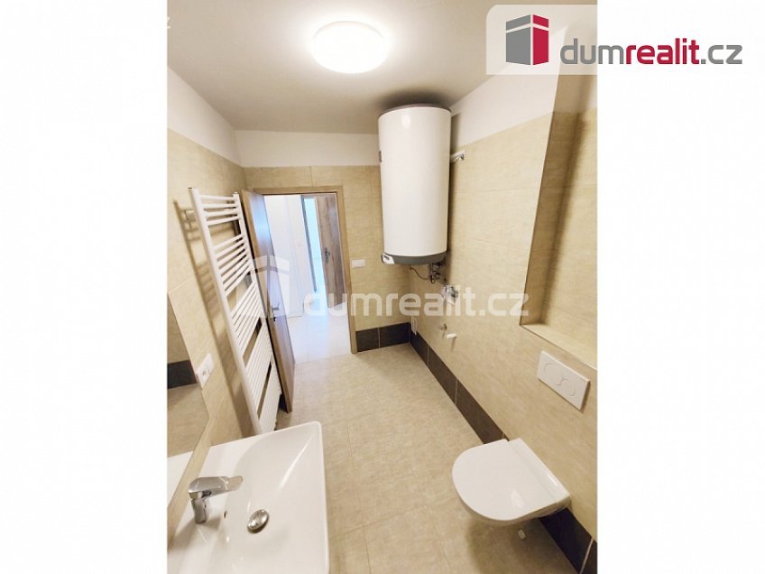 Pronájem bytu 2+kk 68 m^2 Nad pískovnou, Praha 4 