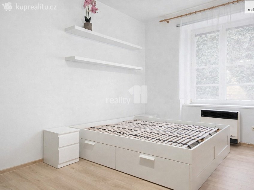 Pronájem bytu 2+kk 52 m^2 Radlická, Praha 5 