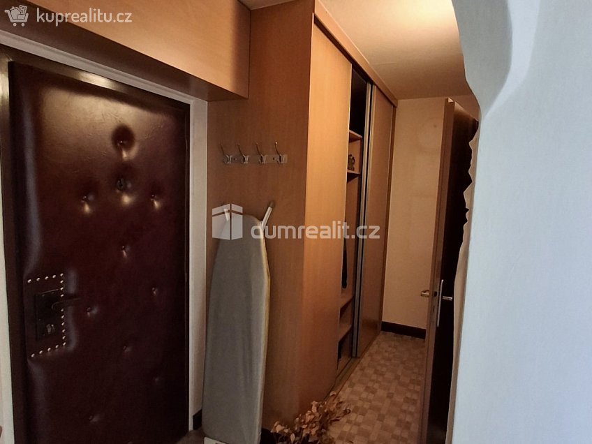 Pronájem bytu 2+kk 68 m^2 U pramene, Praha-Újezd 