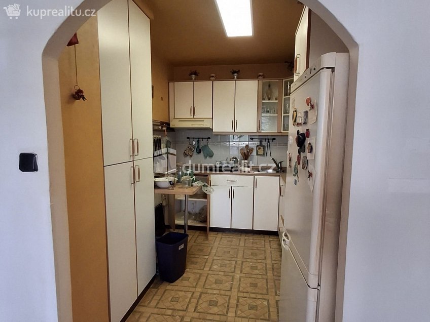 Pronájem bytu 2+kk 68 m^2 U pramene, Praha-Újezd 