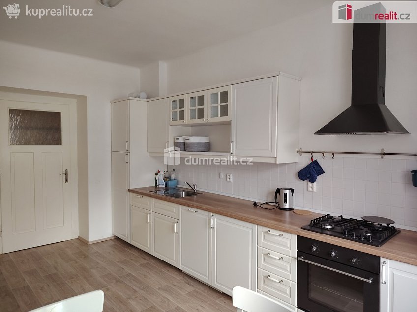 Pronájem bytu 3+1 85 m^2 Sládkova, Děčín 