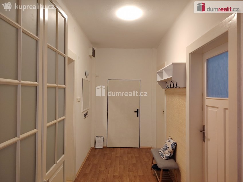 Pronájem bytu 3+1 85 m^2 Sládkova, Děčín 