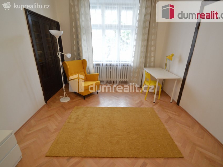 Pronájem bytu - pokoj 20 m^2 Čerchovská, Praha 2 