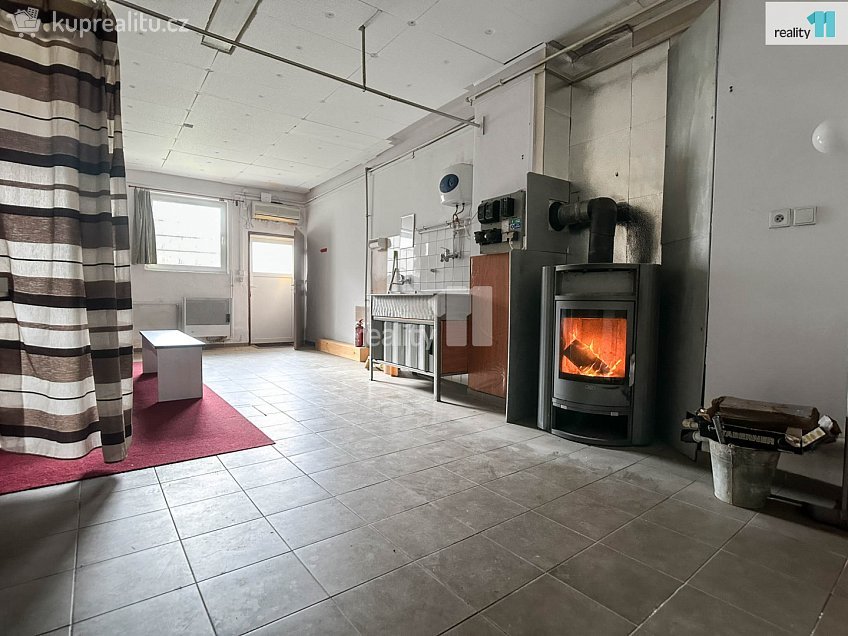 Prodej  rodinného domu 62 m^2 Svornosti, Chvalčov 