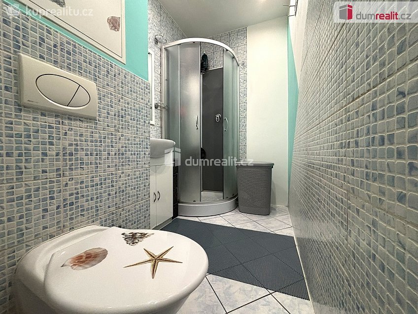 Prodej bytu 3+1 60 m^2 Sídliště, Rotava 