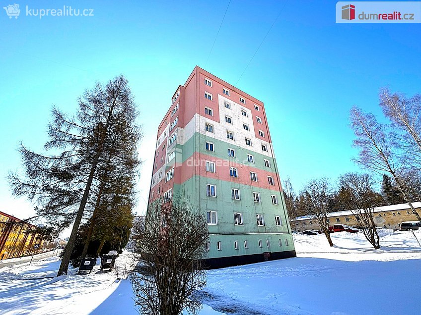 Prodej bytu 3+1 60 m^2 Sídliště, Rotava 