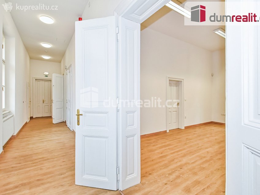 Pronájem  kanceláře 113 m^2 Národní, Praha 1 