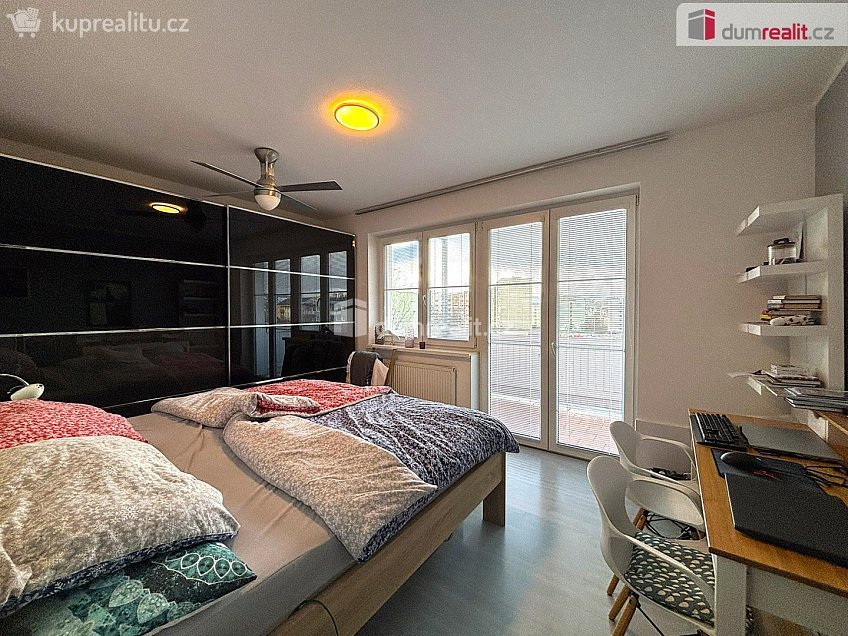 Pronájem bytu 3+1 88 m^2 Atletická, Sokolov 