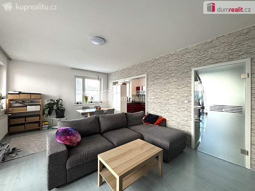 Pronájem bytu 3+1 88 m^2 Atletická, Sokolov 