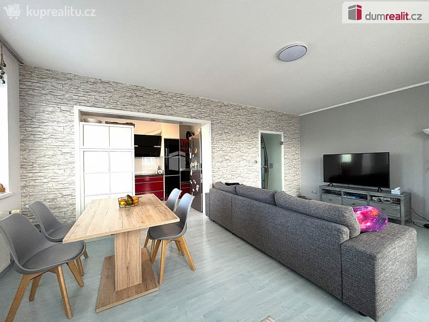 Pronájem bytu 3+1 88 m^2 Atletická, Sokolov 