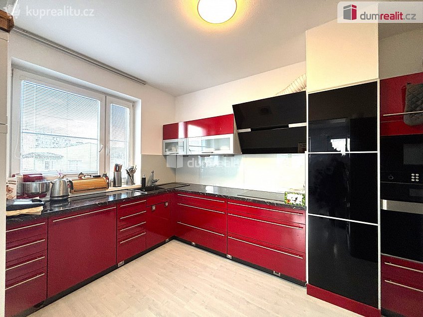 Pronájem bytu 3+1 88 m^2 Atletická, Sokolov 