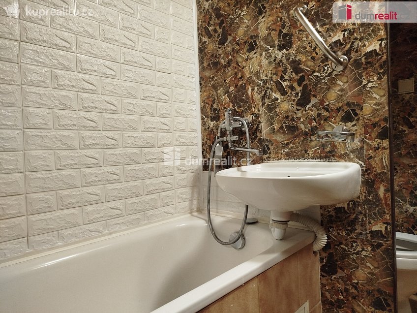 Prodej bytu 2+1 63 m^2 U Porcelánky, Chodov 