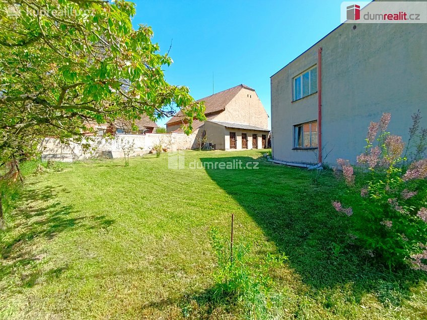 Prodej  rodinného domu 470 m^2 Stradonice, Stradonice 