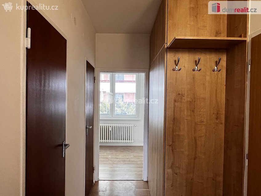 Prodej bytu 2+kk 36 m^2 U Trojáku, Zlín 