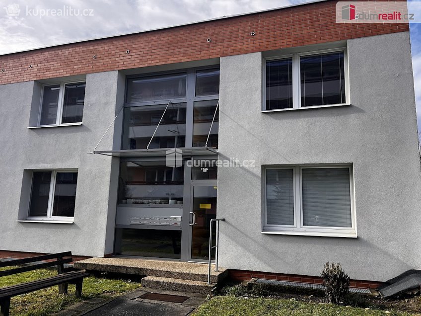 Prodej bytu 2+kk 36 m^2 U Trojáku, Zlín 