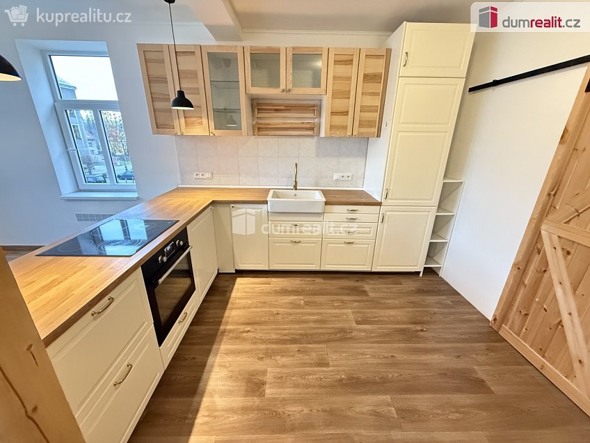 Pronájem bytu 2+kk 52 m^2 Mírové nám., Jílové 