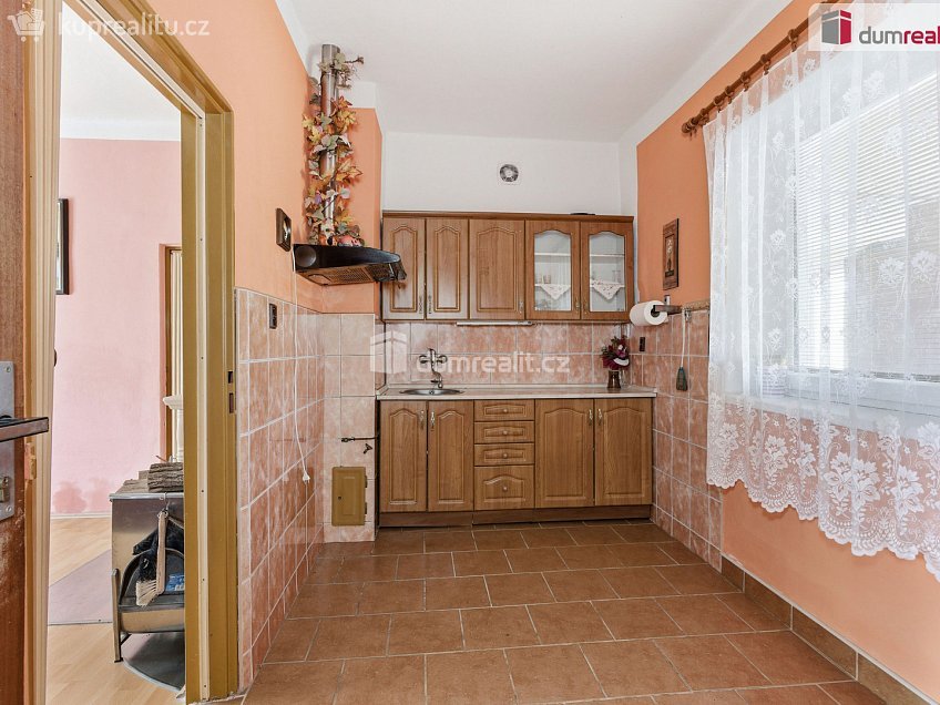 Prodej  rodinného domu 176 m^2 Nový Přerov, Nový Přerov 