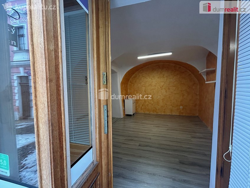 Pronájem  kanceláře 16 m^2 Karlova, Kolín 