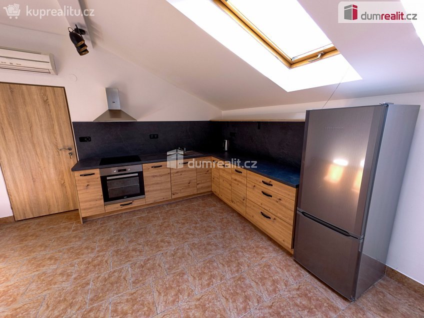 Pronájem bytu 2+kk 50 m^2 Štítného, Kolín 