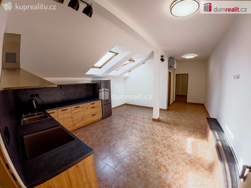 Pronájem bytu 2+kk 50 m^2 Štítného, Kolín 