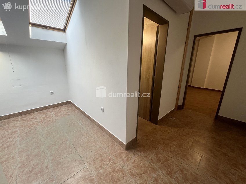 Pronájem bytu 2+kk 50 m^2 Štítného, Kolín 