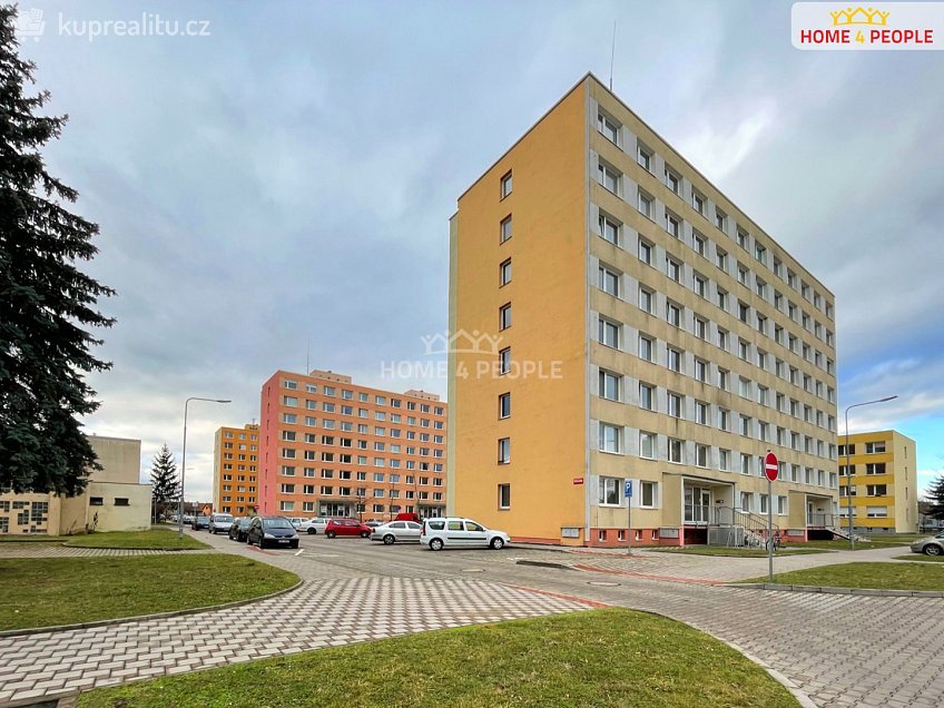 Pronájem bytu 1+1 38 m^2 Jurije Gagarina, Nymburk 