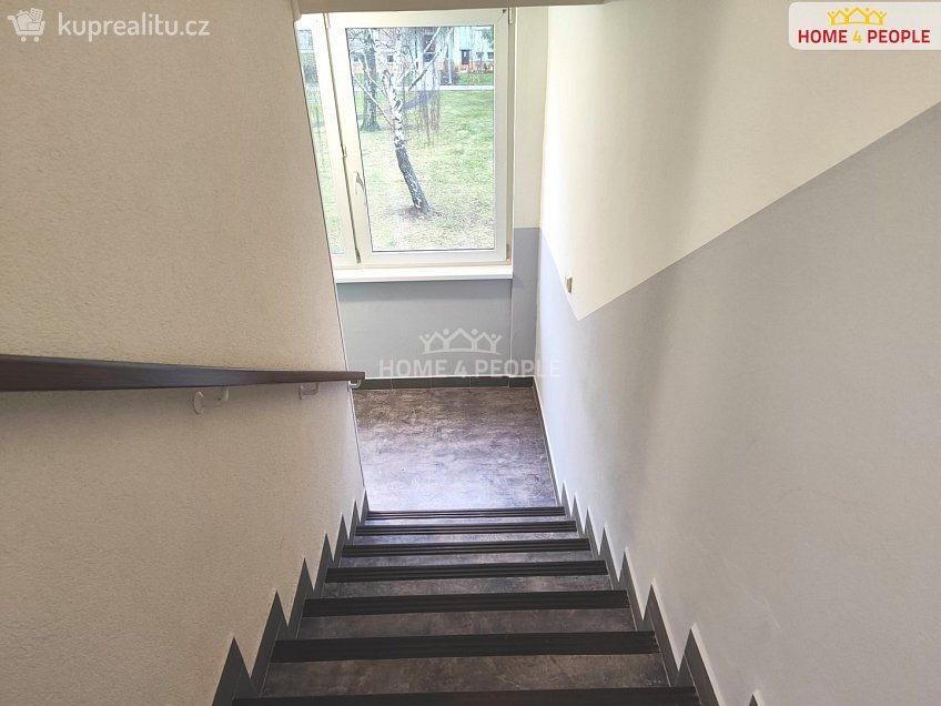 Pronájem bytu 1+1 38 m^2 Jurije Gagarina, Nymburk 