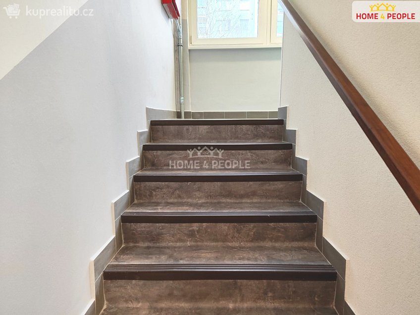 Pronájem bytu 1+1 38 m^2 Jurije Gagarina, Nymburk 