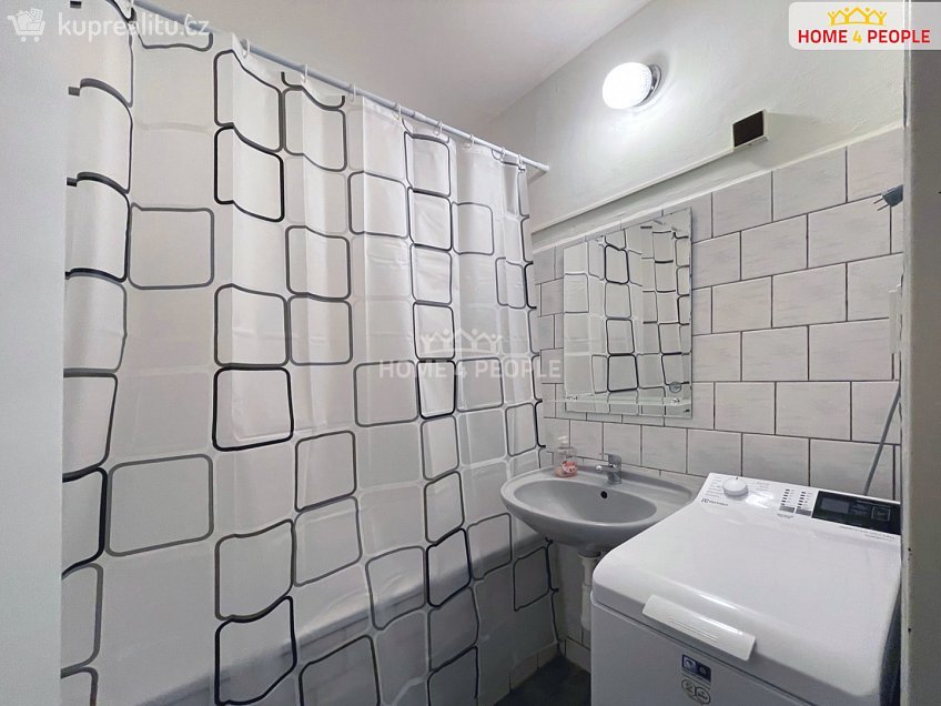 Pronájem bytu 1+1 38 m^2 Jurije Gagarina, Nymburk 