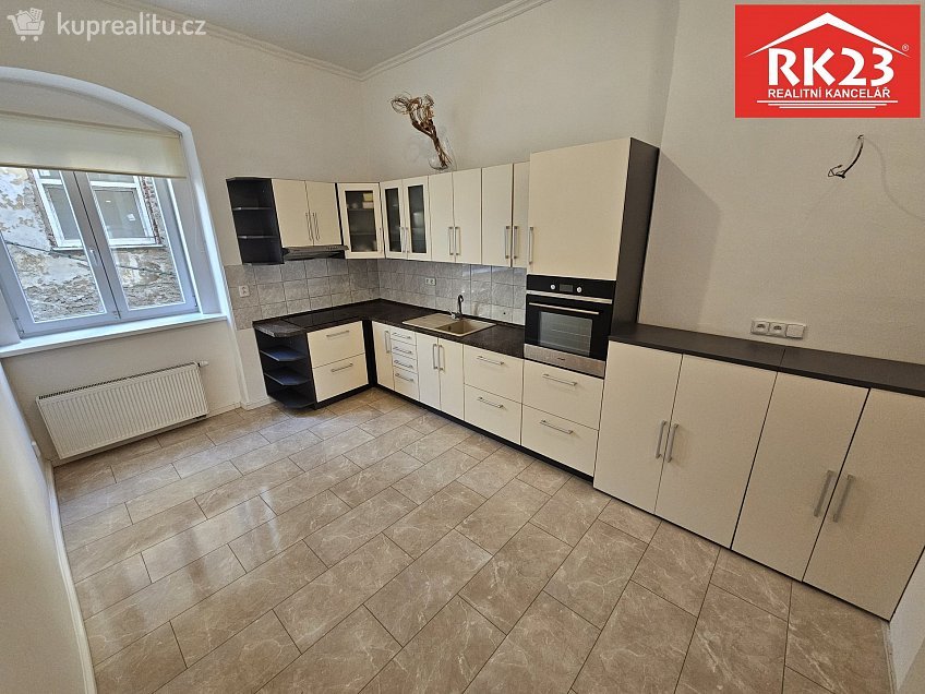 Prodej bytu 3+1 100 m^2 Anglická, Mariánské Lázně 