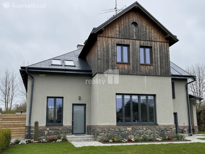 Prodej  rodinného domu 258 m^2 Smrčná, Smrčná 