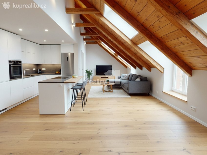 Prodej  rodinného domu 258 m^2 Smrčná, Smrčná 