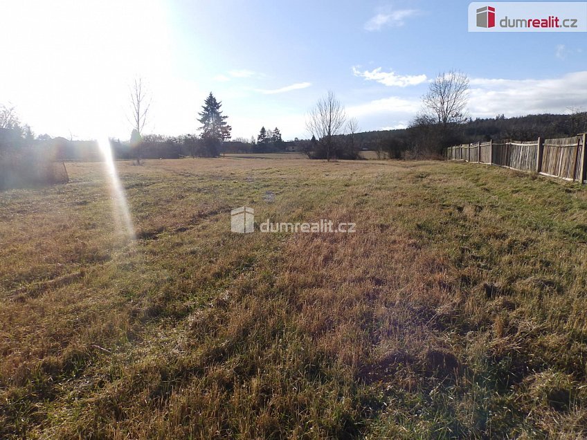 Prodej  stavebního pozemku 1674 m^2 Oráčov, Oráčov 