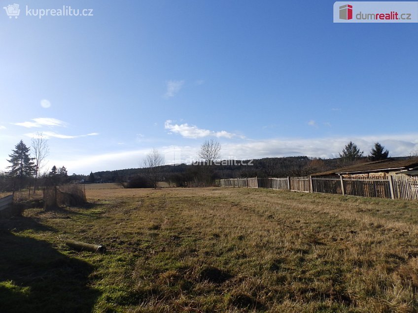 Prodej  stavebního pozemku 1674 m^2 Oráčov, Oráčov 