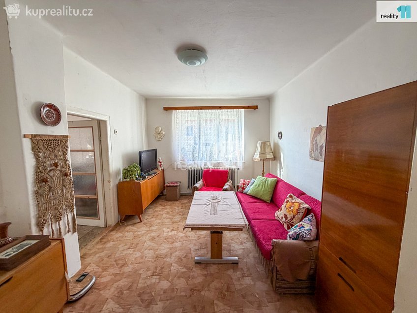 Prodej  rodinného domu 200 m^2 Malesická, Město Touškov 