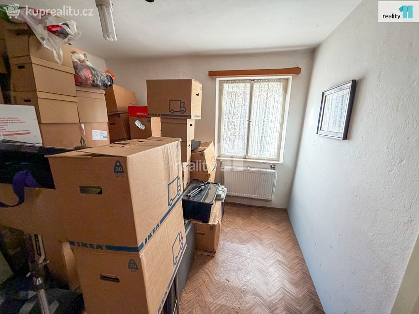 Prodej  rodinného domu 200 m^2 Malesická, Město Touškov 