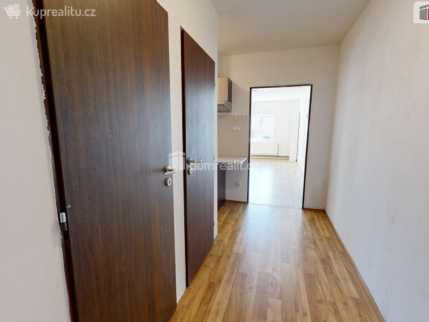 Pronájem bytu 1+1 37 m^2 Podvihovská, Opava 