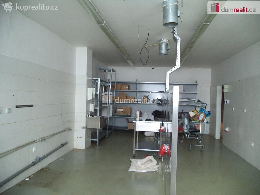 Pronájem  obchodních prostor 175 m^2 Krmelínská, Ostrava 