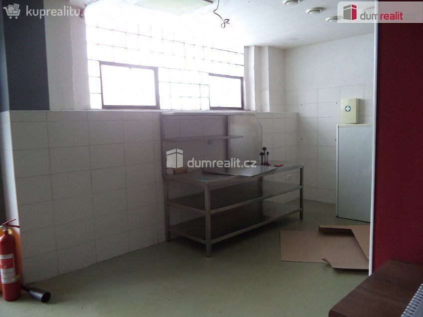 Pronájem  obchodních prostor 175 m^2 Krmelínská, Ostrava 