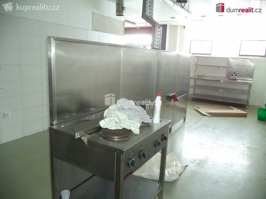 Pronájem  obchodních prostor 175 m^2 Krmelínská, Ostrava 