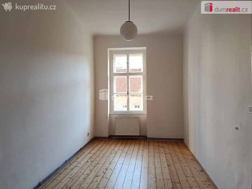 Pronájem bytu 3+1 80 m^2 Holečkova, Praha 5 