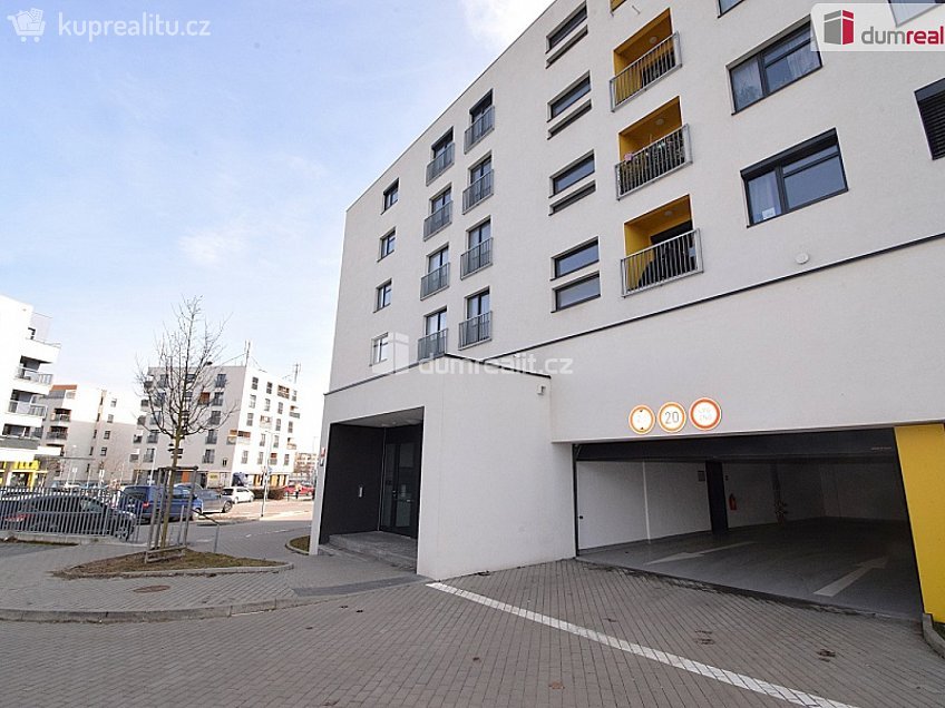 Prodej bytu 3+kk 68 m^2 Ke kříži, Praha 22 