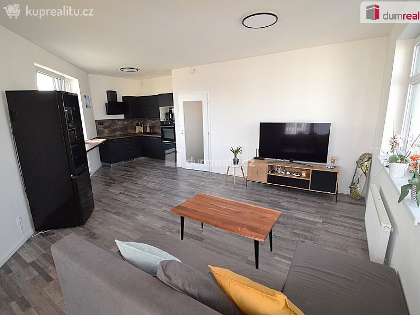 Prodej bytu 3+kk 68 m^2 Ke kříži, Praha 22 