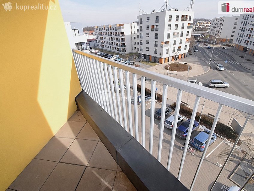 Prodej bytu 3+kk 68 m^2 Ke kříži, Praha 22 