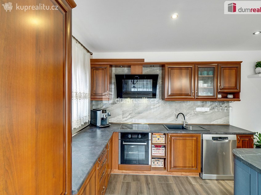 Prodej  rodinného domu 916 m^2 Habrová, Přišimasy 